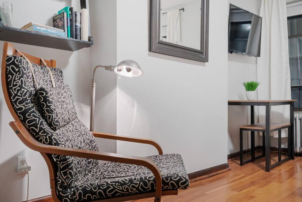 Great Studio Location In Times Square Near Subway Нью-Йорк Екстер'єр фото