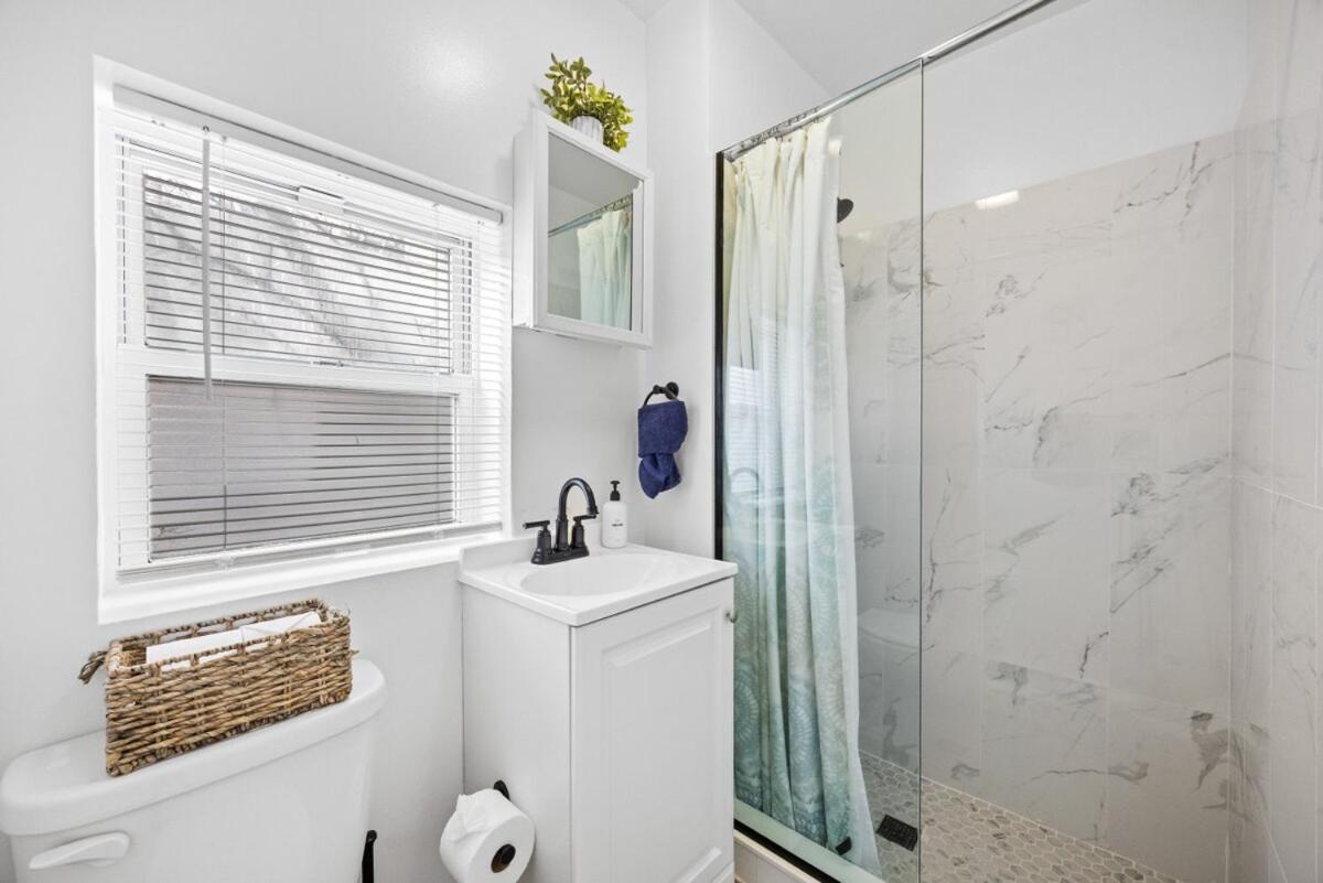 Great Studio Location In Times Square Near Subway Нью-Йорк Екстер'єр фото
